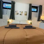 Home In Town - Home In City Life Near San Siro Stadium